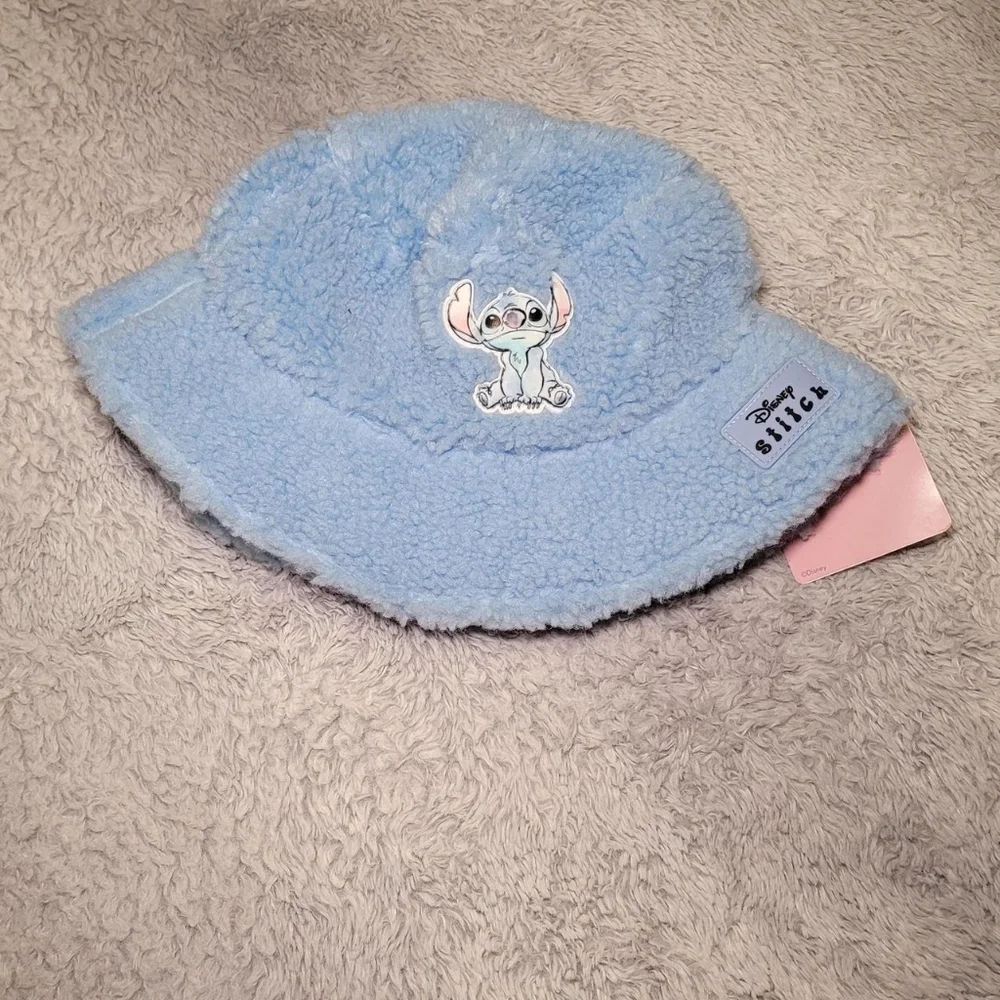 Stitch bucket hat